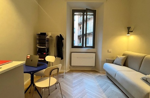 Zona Risorgimento Apartment | Design micro apartment in the Porta Venezia Design District
