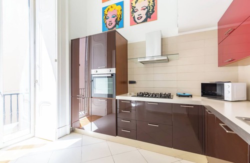 Montecalvario Apartment | Design & Studio Duplex at National Museum
