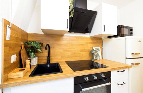 Loebtau Apartment | Design Studio I Center I Green