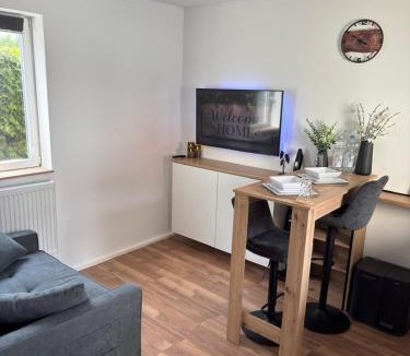 Heiningen Apartment | Design-Studio mit Wellness-Bad & Smart Access
