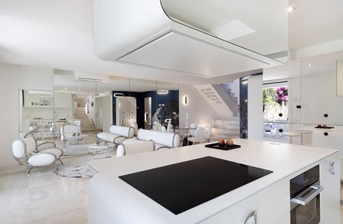 Puntaldia Villa | Design villa created by celebrated Italian architect Simone Micheli