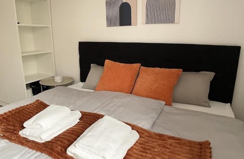 Metzingen Apartment | Design Vogue Apt-Zentrum-Outlet-Aufzug-WM