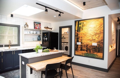 Indianapolis House | Design11@Keystone Luxury 2BR/2BA