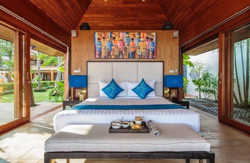 Na Mueang Villa | Designer 6BR Beachfront Villa | Laem Sor