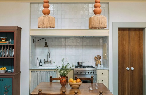 Bywater House | Designer Bywater Carriage House w/Pool & Courtyard Near Frenchmen