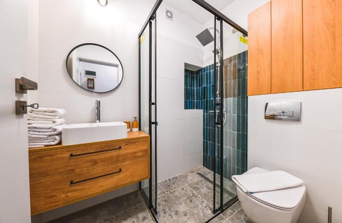 Old Town Apartment | Designer Central Getaway