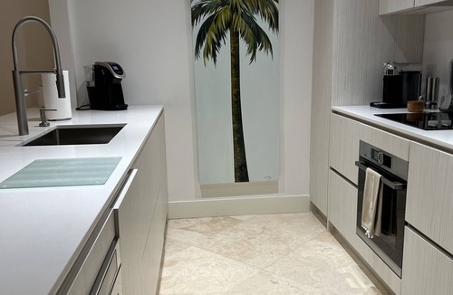 Downtown West Palm Beach Condo | Designer Decorated 2 Bedroom Condo On The Intercoastal! Watch the yachts go by!