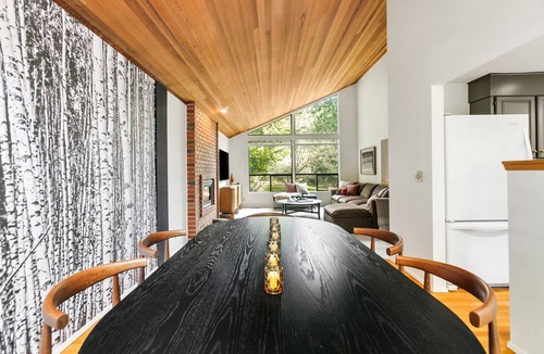 Bainbridge Island House | Designer Forest Retreat with Fireplaces & Deck