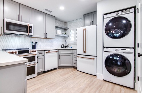 Wesley Chapel Condo | Designer Golf Retreat | Luxury Renovation | Golf View | Optional Saddlebrook Resort Amenities