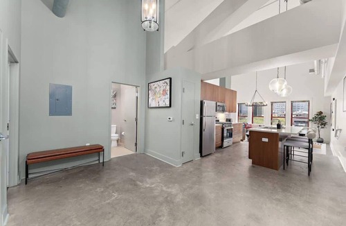 Downtown Pittsburgh Apartment | Designer Loft Penthouse in the Heart of Downtown