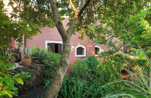 Mascalucia Villa | Designer villa near Etna and the sea