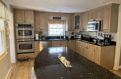 Walpole House | Desirable home for World Cup at Gillette Stadium 4BR 10 minutes away