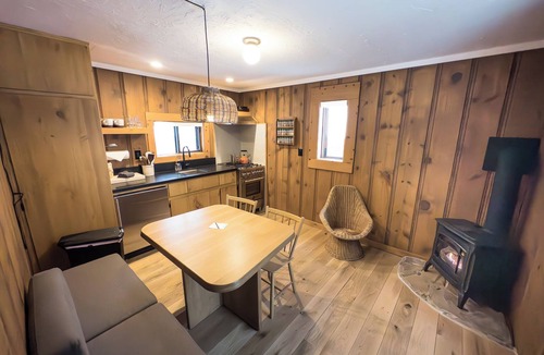 Markleeville Resort | Desolation Hotel Hope Valley