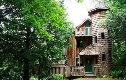 Sliammon Cabin | Desolation Sound Resort