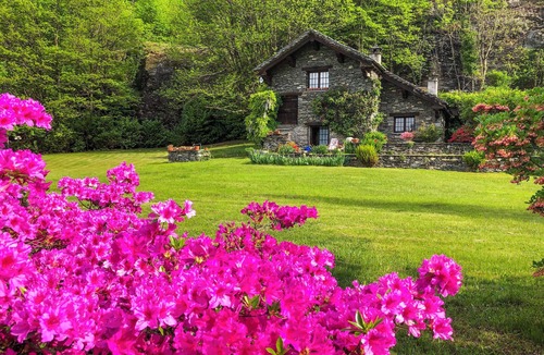 Croveo House | Detached 3½-room rustico with spacious and well-kept garden plot