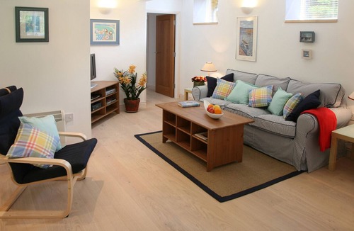 Niton Cottage | Detached barn conversion in glorious 2 acre garden