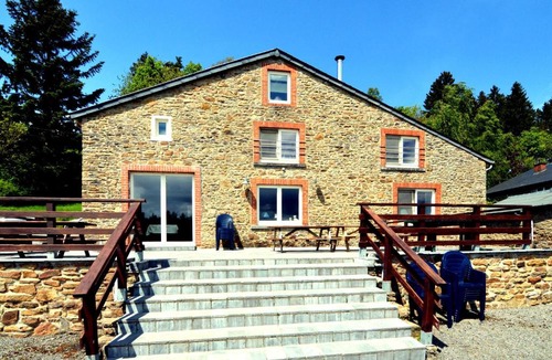 Trou de Bra House | Detached characteristic holiday farmhouse with spacious terrace in the Ardennes