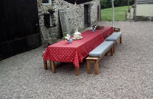 Menil-Vin House | Detached holiday home Gite Rouge