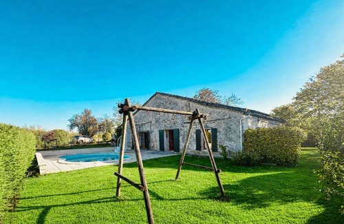 Saint-Aubin-de-Cadelech House | Detached Rural barn retreat set in open farm land -with private pool