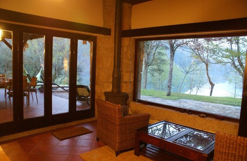 Rio Caldo Cottage | Detached house with direct access Albufeira da Caniçada - Paraiso here so close