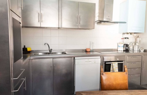 Segovia House | Detached house with garage and private garden in the center of Segovia