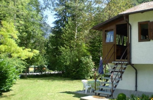 Pur House | Detached house with lake view veranda