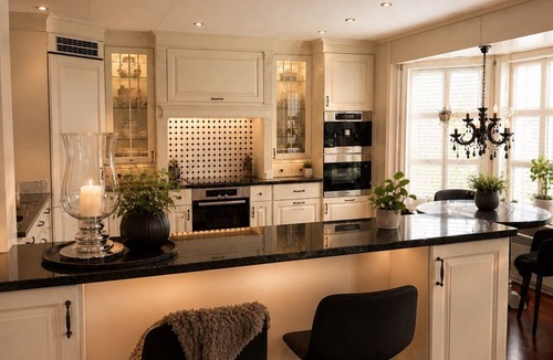 Svelvik House | Detached house with terraces and garden. Close to the sea and the town center