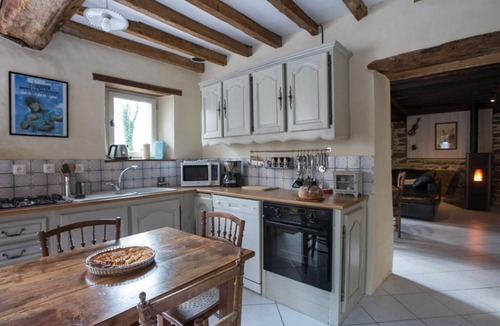 Saint-Ebremond-de-Bonfosse Cottage | Detached house with terrace, pellet stove and peaceful garden.