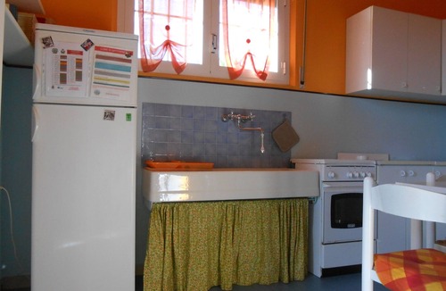 Capanne-Prato-Cinquale Apartment | Detached apartment in small villa with garden in Versilia