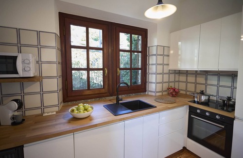 Gera Lario Apartment | Detached lakefront cottage