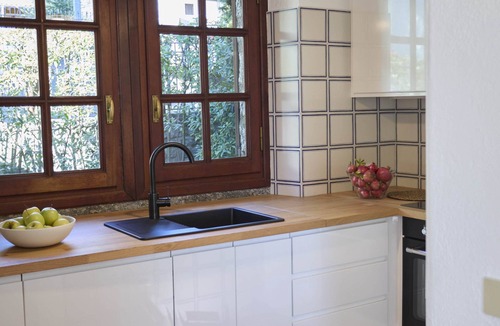 Gera Lario Apartment | Detached lakefront cottage