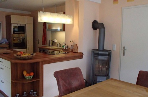Kamminke Apartment | Detached large holiday home with garden on the edge of the forest - Large holiday home Usedom