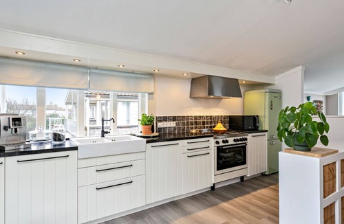 Kamperland Villa | Detached luxury beach house. various terraces and winter garden