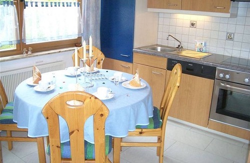 Uslar House | Detached single-storey bungalow with terrace