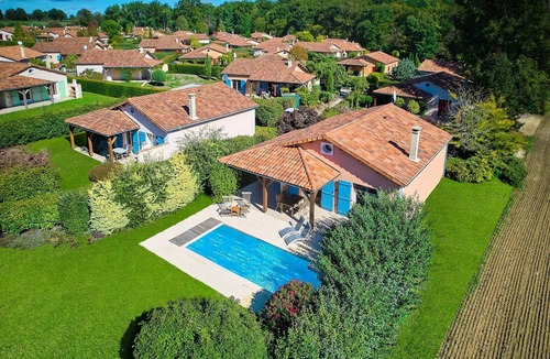 Les Forges Villa | Detached villa, 2 bathrooms, sleeps 4