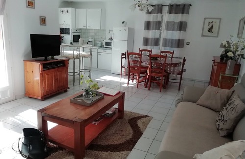 Visan Villa | Detached villa in the heart of a winegrowing estate, a stone's throw from Mont Ventoux.