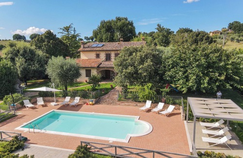 Avigliano Umbrio Villa | Detached villa with private pool & air conditoning at 1km from shops/restaurants