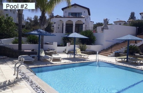 Bahceli Villa | Detached Villa on Complex ~ 4 Pools ~ Gym ~ Tennis ~ Restrnt ~ *Wifi (see notes)