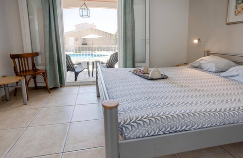 Aigne Villa | Detached villa with private pool and hot tub