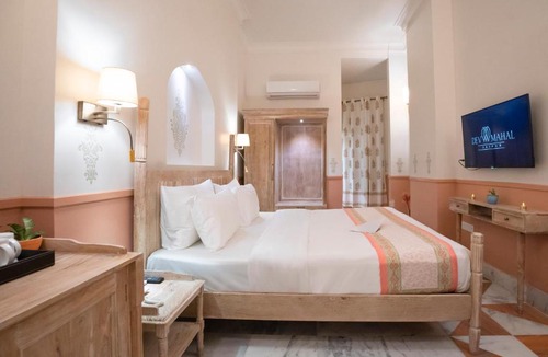 Bani Park Hotel | Dev Mahal - A Boutique Heritage Hotel