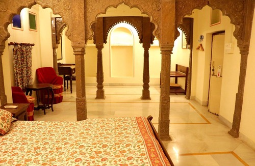 Bundi Hotel | Dev Niwas