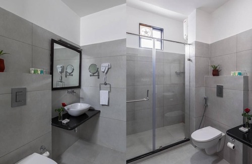 Shavri Colony Hotel | Dev Villa