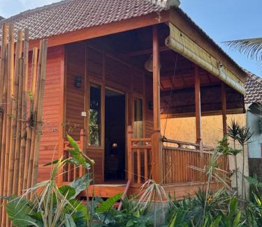 Sidemen House | Deva Graha Sidemen