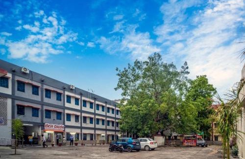 Udaipur City Centre Hotel | Devdarshan Hotel & Restaurant