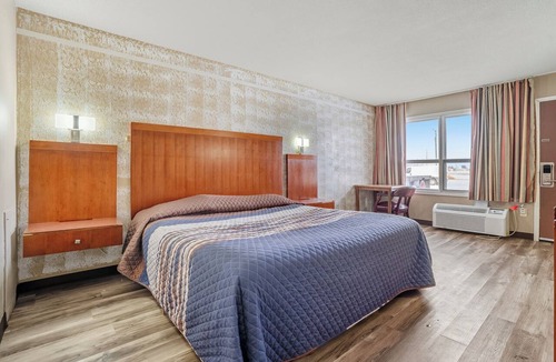 Devils Lake Hotel | Devils Lake Inn By OYO Near Devils Lake Regional Airport