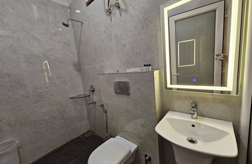 Gwalior Hotel | Devki Grand Hotel