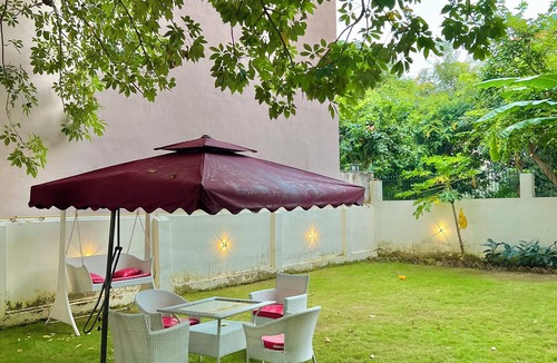 Jaypee Greens Villa | Devmad Homestay cozy villa Tranquil 2-bedroom villa in Greater Noida with AC