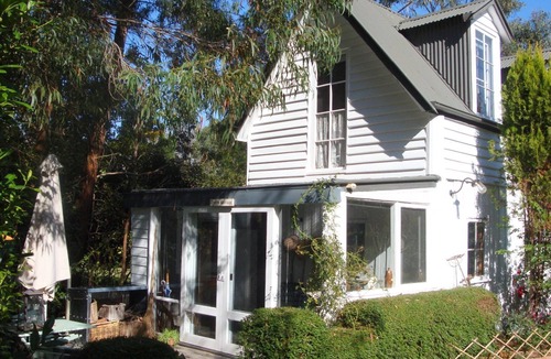 Burradoo Cottage | * DEVON COTTAGE * Bowral - Unique Accommodation