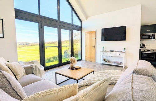 Newton Saint Cyres Apartment | Devon Countryside Retreat Near Exeter