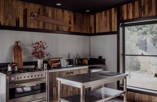 Carrabolla House | Devon Downs - Off Grid, 2BDRM Cabin, Farm escape